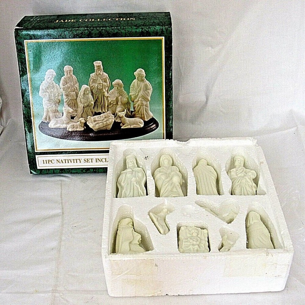 Vintage Christmas Nativity Set 11 Piece 4" World Bazaar 81357 Wood Base